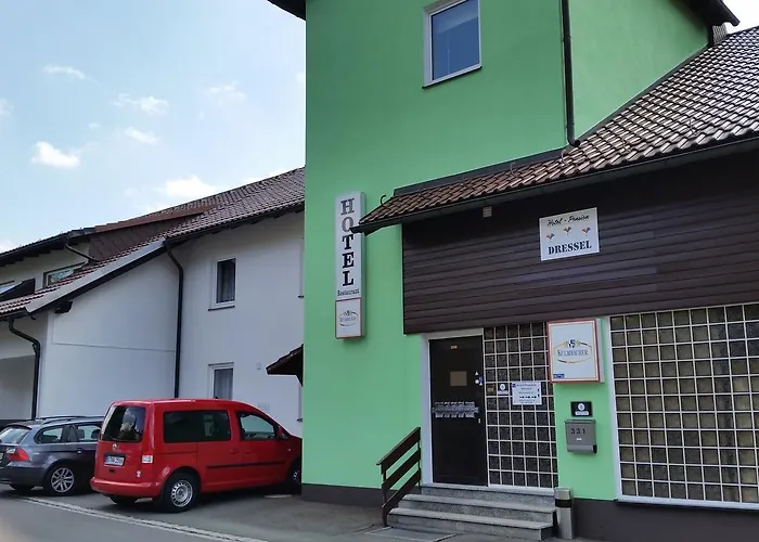Hotel-pension Dressel Варменштайнах