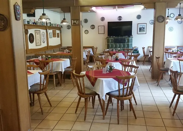 Hotel-pension Dressel Варменштайнах